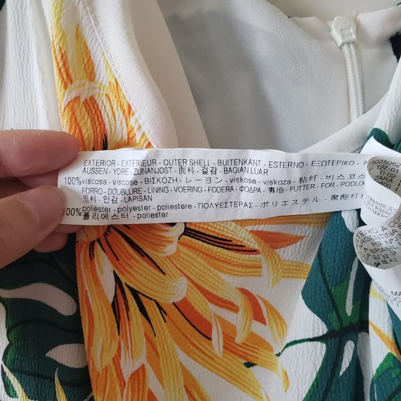 Zara Basic Floral and Leaf Print Jumpsuit - Picture 10 of 10